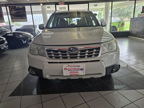 Used 2012 Subaru Forester 2.5X Touring AWD/4WD image 3