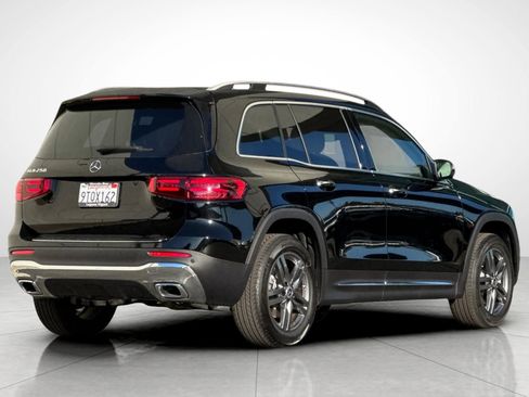 Certified 2025 Mercedes-Benz GLB 250 GLB 250 image 2