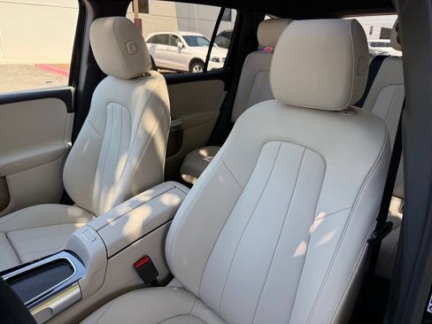 New 2026 Mercedes-Benz GLB 250 image 12