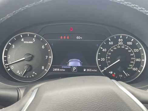 Certified 2025 INFINITI QX50 Pure image 24