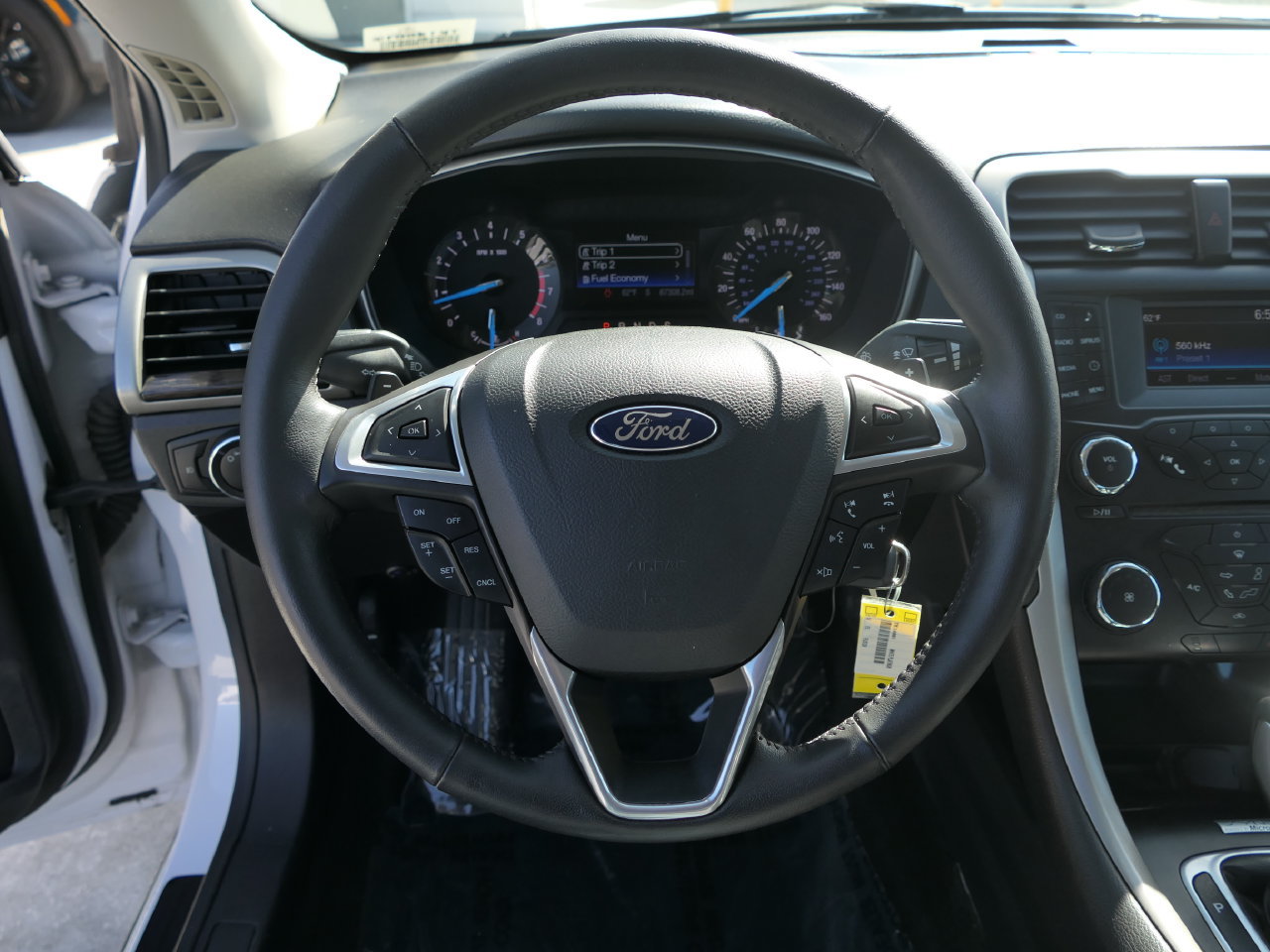 Used 2014 Ford Fusion SE w/ Equipment Group 202A FWD image 20