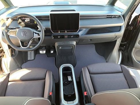 New 2025 Volkswagen ID. Buzz Pro S RWD image 14