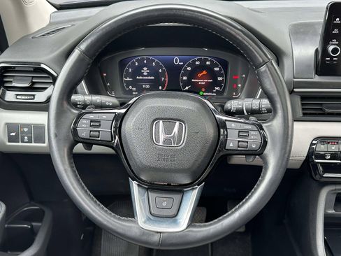 Used 2023 Honda Pilot Elite image 16
