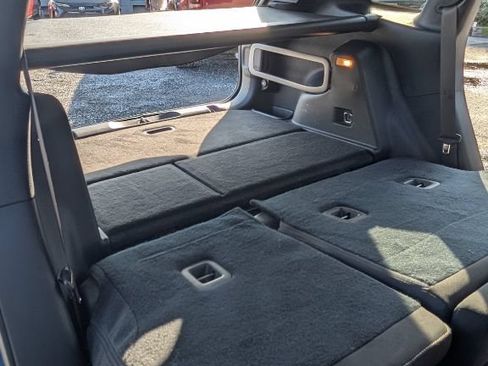 Used 2016 Jeep Cherokee Latitude w/ Cold Weather Group AWD/4WD image 23