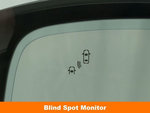 Used 2021 Nissan Armada Platinum w/ Captain's Chairs Package image 14