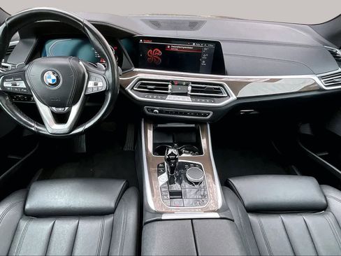 Used 2022 BMW X5 xDrive40i w/ Premium Package AWD/4WD image 15