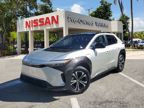 Used 2024 Toyota bZ4X XLE 4WD image 1