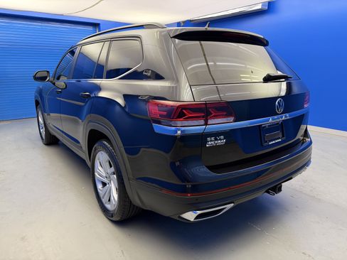 Certified 2023 Volkswagen Atlas SE w/ Panoramic Sunroof Package FWD image 5