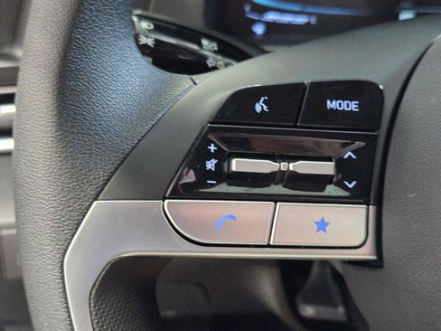 New 2026 Hyundai Elantra SE FWD image 24