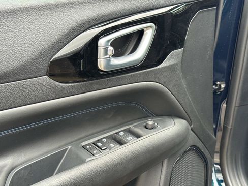 New 2026 Jeep Compass Latitude AWD/4WD image 17