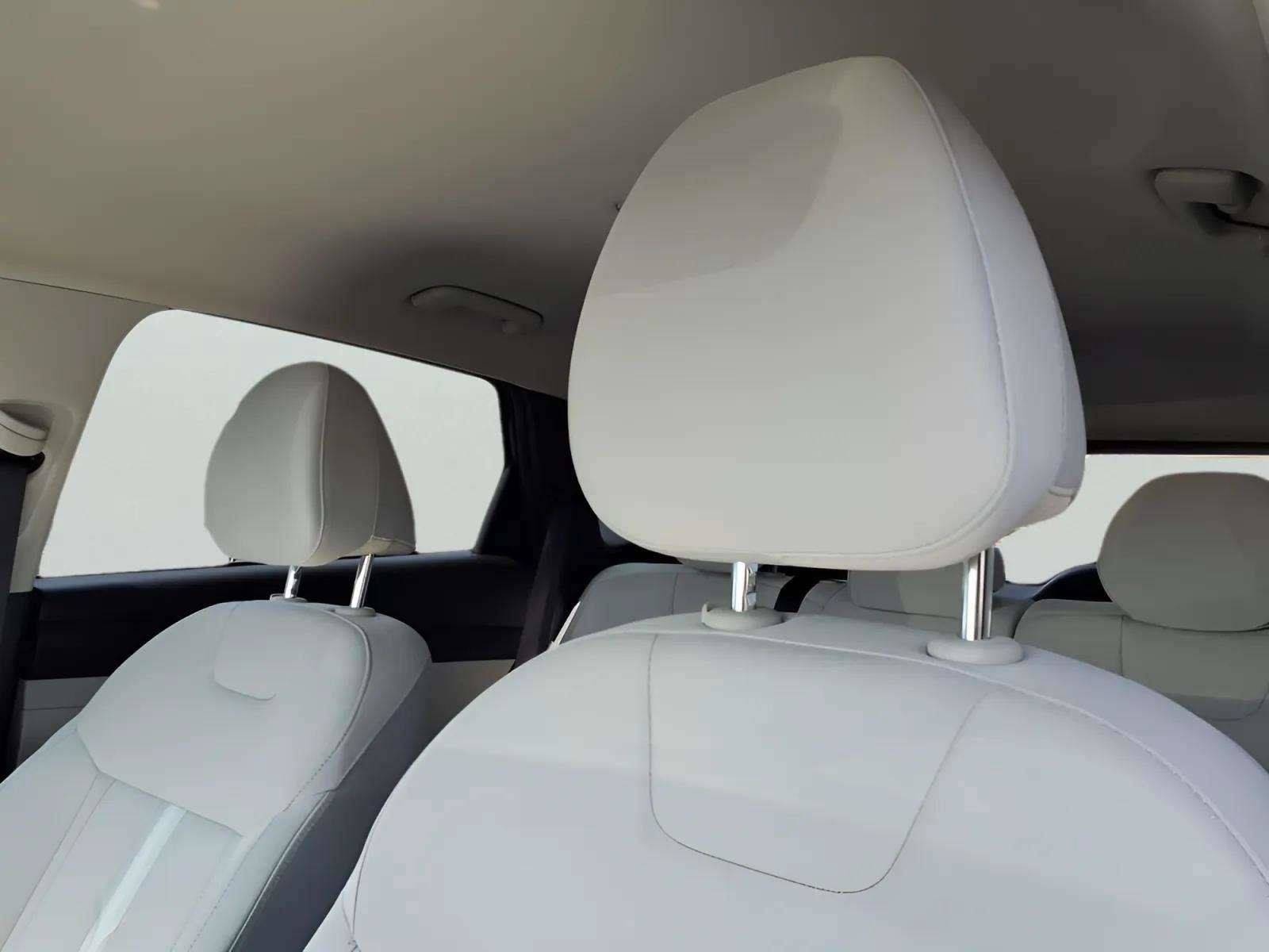 Certified 2025 Hyundai Tucson SEL FWD image 15