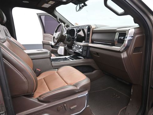 Used 2023 Ford F250 King Ranch w/ Chrome Package image 24