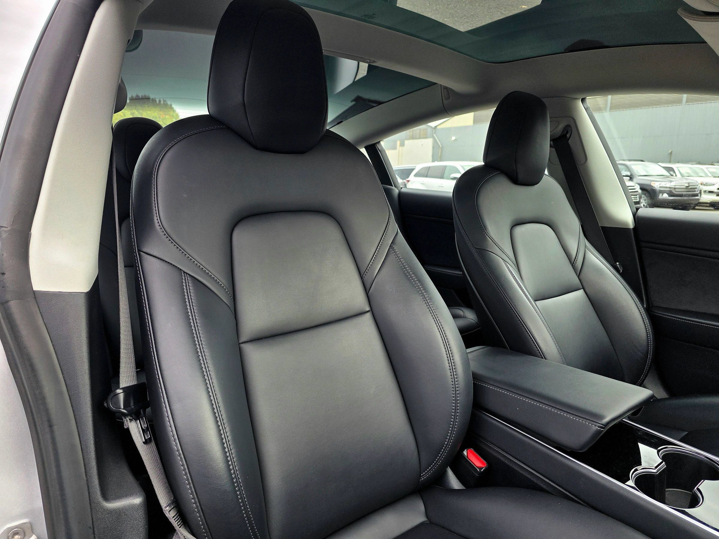 Used 2018 Tesla Model 3 Long Range RWD image 46