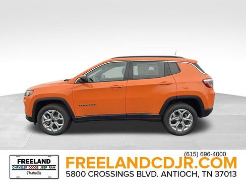 New 2026 Jeep Compass Latitude image 6