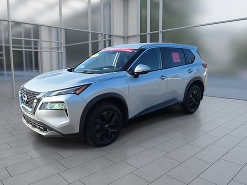 Certified 2022 Nissan Rogue SV AWD/4WD image 4