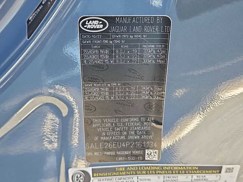 Used 2023 Land Rover Defender 90 X-Dynamic SE image 38