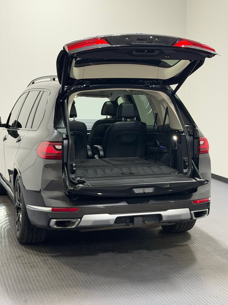 Used 2020 BMW X7 xDrive40i w/ Premium Package AWD/4WD image 13