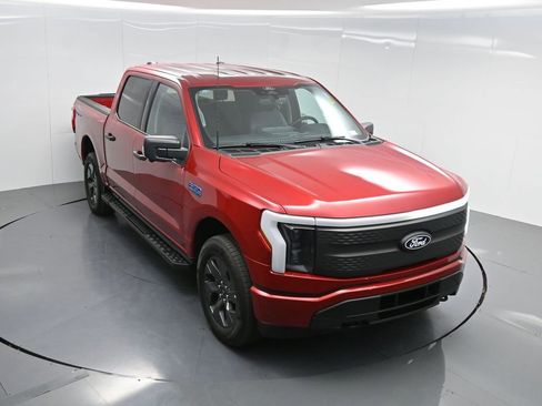 Used 2024 Ford F150 Lightning XLT image 54