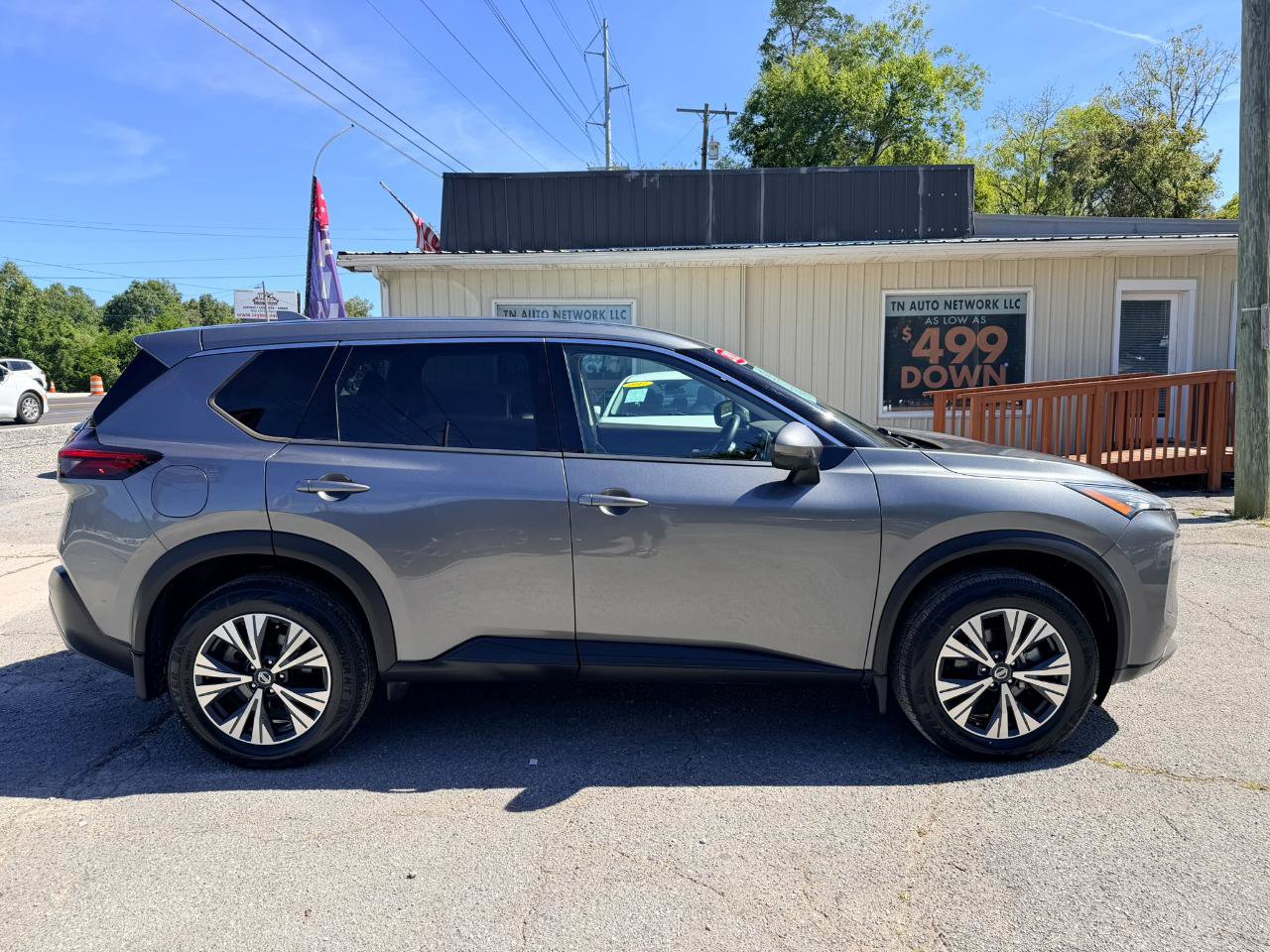 Used 2021 Nissan Rogue SV FWD image 4