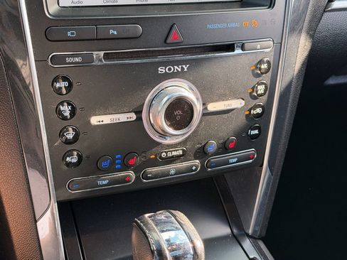 Used 2018 Ford Explorer Sport w/ Equipment Group 401A AWD/4WD image 18
