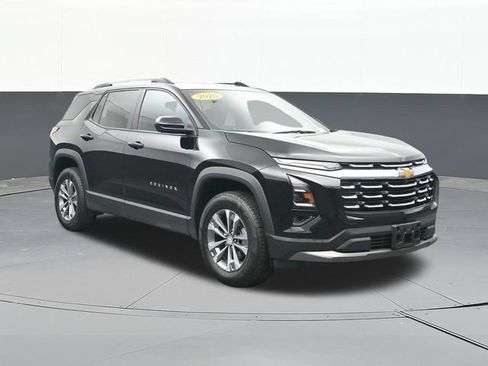 Used 2025 Chevrolet Equinox LT w/ Convenience Package II FWD image 19
