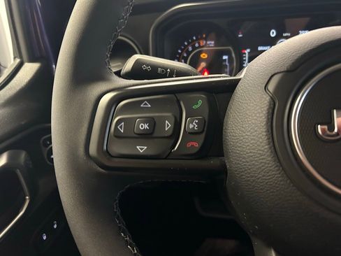 New 2026 Jeep Gladiator Mojave image 9