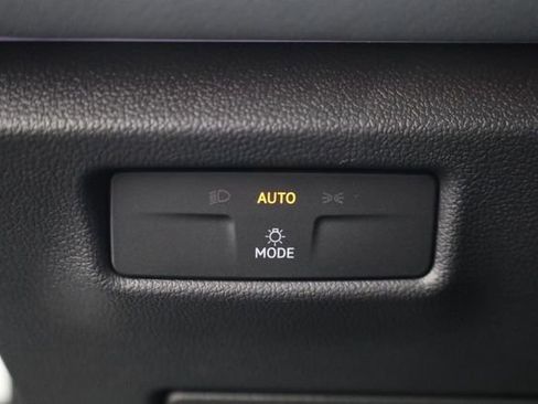 New 2026 Volkswagen Tiguan SE R-Line image 13