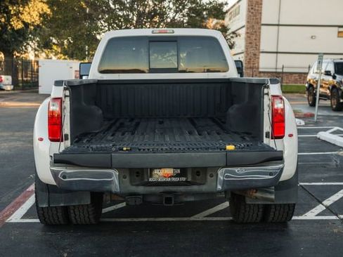 Used 2011 Ford F350 Lariat image 10