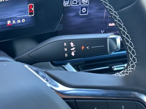 New 2026 Chevrolet Equinox EV LT image 20