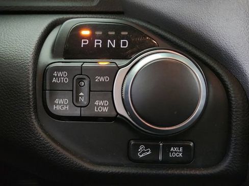 Used 2019 RAM 1500 Big Horn AWD/4WD image 16