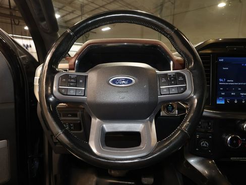 Used 2023 Ford F150 Lariat AWD/4WD image 10