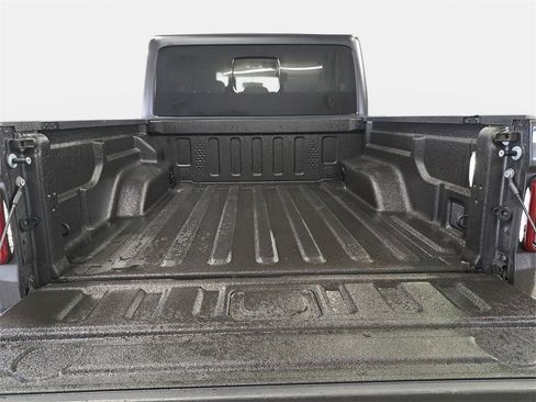 Certified 2022 Jeep Gladiator Overland w/ Popular Equipment Package image 12