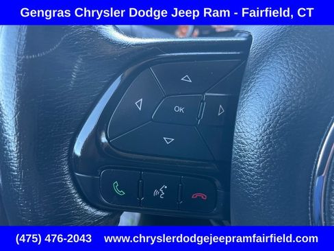 Used 2017 Jeep Renegade Altitude AWD/4WD image 49