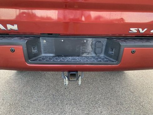 Used 2019 Nissan Titan SV w/ SV Convenience Package image 41