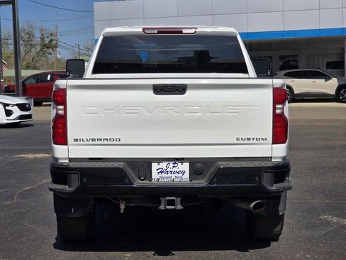 Used 2025 Chevrolet Silverado 2500 Custom w/ Custom Value Package image 7