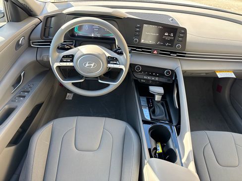 New 2026 Hyundai Elantra Blue image 22