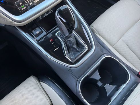 Used 2025 Subaru Outback Limited w/ Popular Package #2 image 27