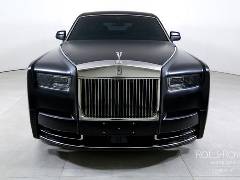 Used 2025 Rolls-Royce Phantom Sedan image 6