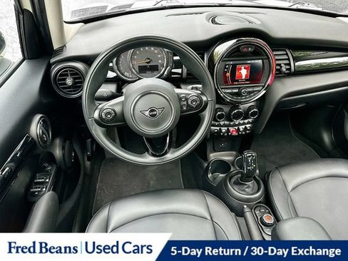 Used 2021 MINI Cooper 4-Door Hardtop FWD image 29