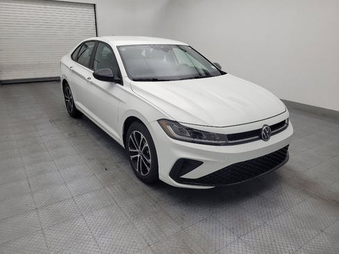 Used 2025 Volkswagen Jetta Sport FWD image 13