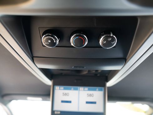 Used 2012 Dodge Grand Caravan R/T w/ Driver Convenience Group image 24