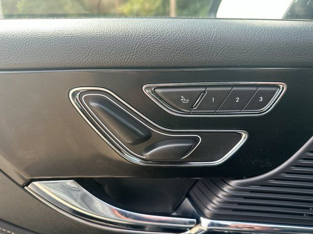 Used 2022 Lincoln Corsair AWD w/ Premium Package image 47
