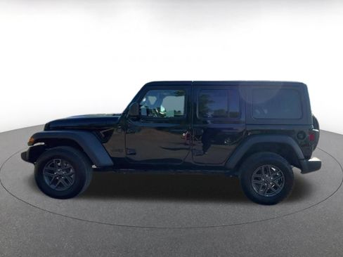 Used 2025 Jeep Wrangler Unlimited Sport AWD/4WD image 7