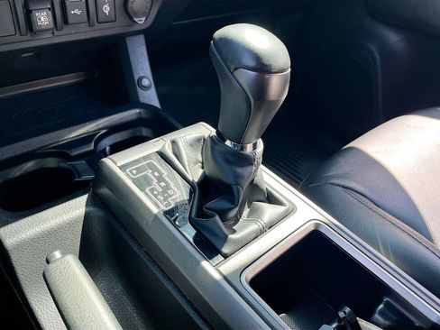 Used 2023 Toyota Tacoma TRD Off-Road AWD/4WD image 17