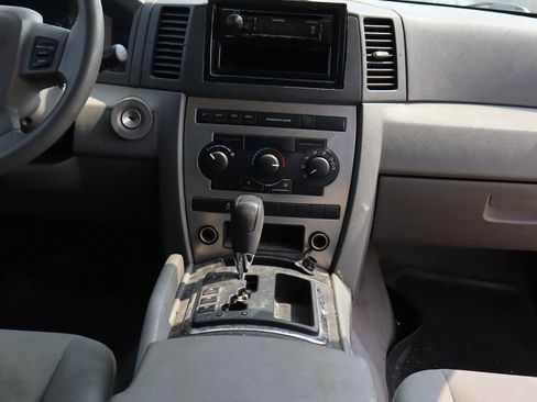Used 2005 Jeep Grand Cherokee Laredo image 17