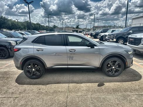 Used 2021 Buick Envision Essence w/ Sport Touring Package FWD image 10