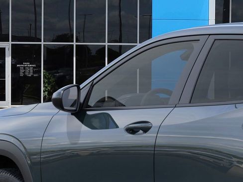 New 2026 Chevrolet Trax LS w/ LS Convenience Package image 36