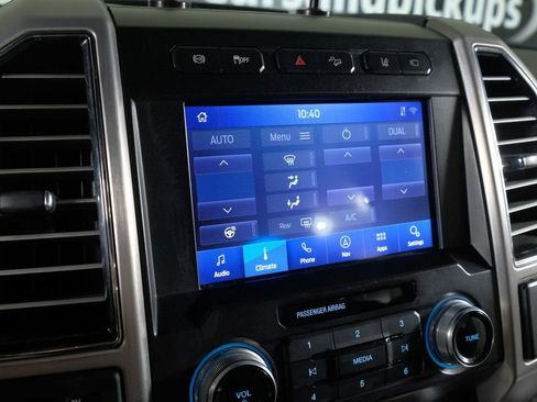 Used 2021 Ford F250 Platinum w/ FX4 Off-Road Package image 29