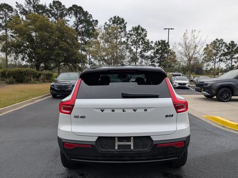 Used 2026 Volvo XC40 B5 Ultra w/ Protection Package Premier image 5
