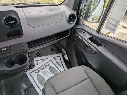 Used 2021 Mercedes-Benz Sprinter 2500 w/ Driver Convenience Package image 16